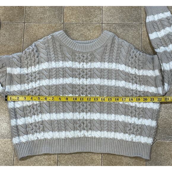 Jessica Simpson Cropped Chunky Cable Knit Sweater Women’s Sz Small Beige/White - Picture 3 of 9